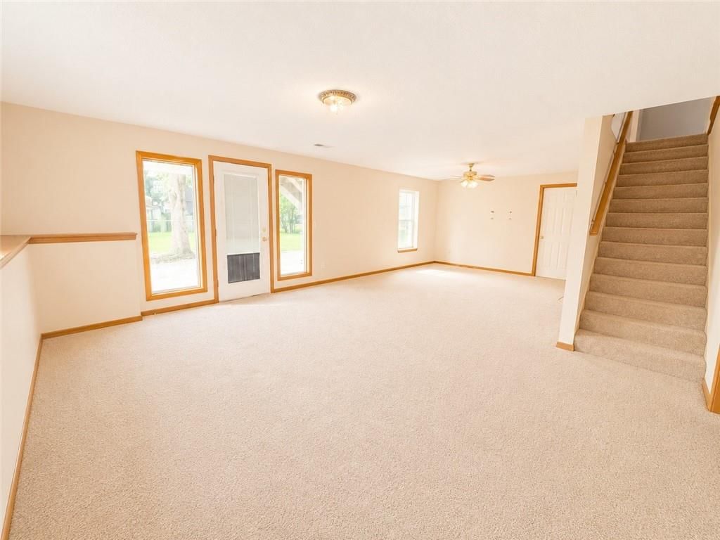 809 SW Graystone Drive — photo 13