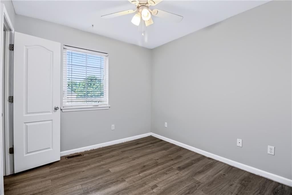 1309 Cloverleaf Court — photo 17