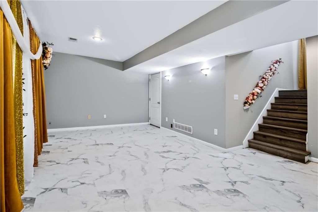 1309 Cloverleaf Court — photo 28