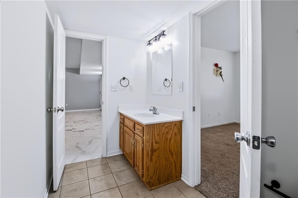 1309 Cloverleaf Court — photo 33