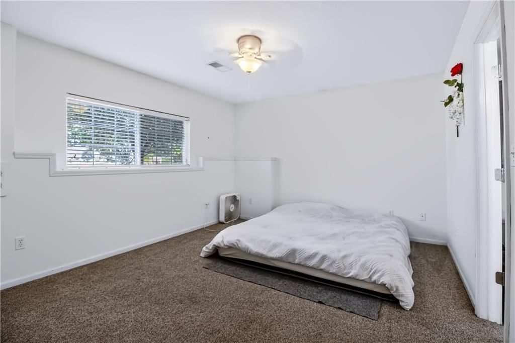 1309 Cloverleaf Court — photo 34