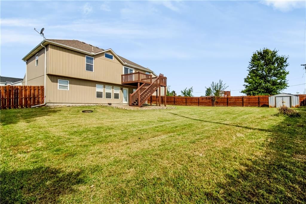 1309 Cloverleaf Court — photo 41