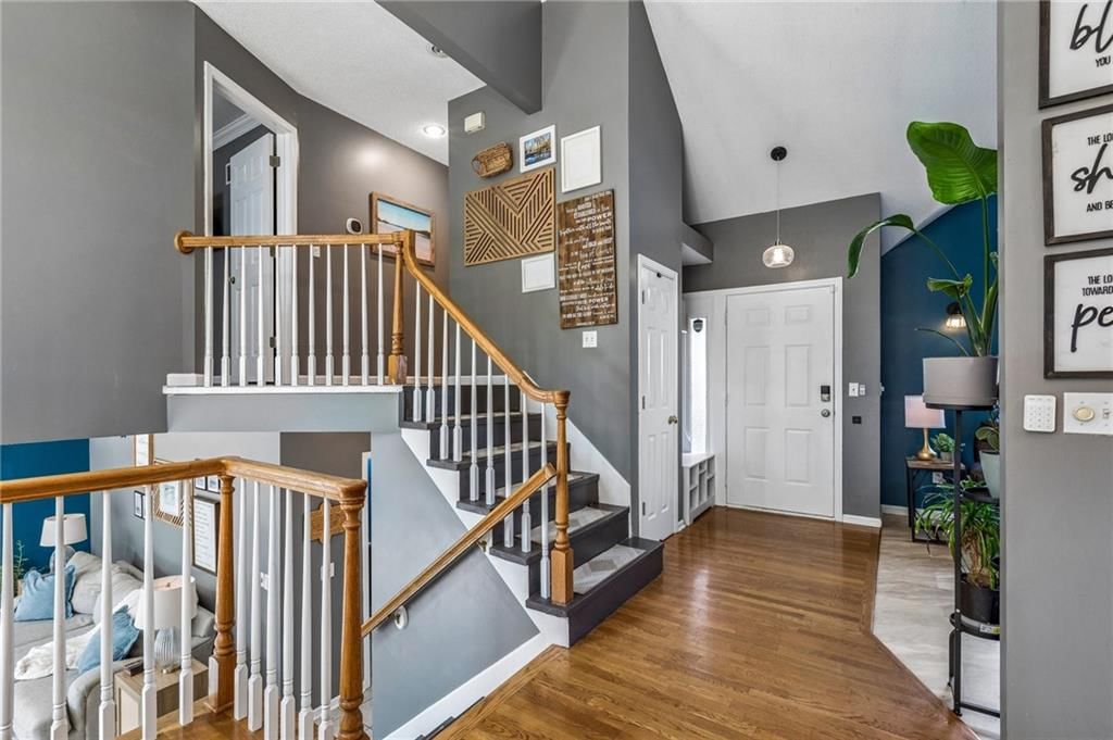 Photo 5 of 32 - 1101 NW 72nd Street, Kansas City, MO 64118