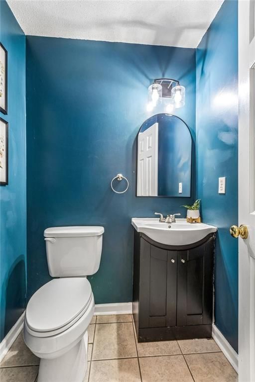 Photo 14 of 32 - 1101 NW 72nd Street, Kansas City, MO 64118