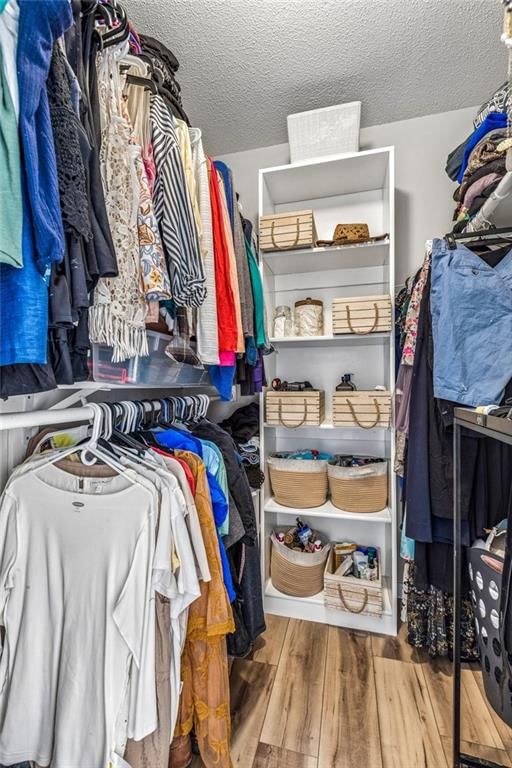 Photo 17 of 32 - 1101 NW 72nd Street, Kansas City, MO 64118