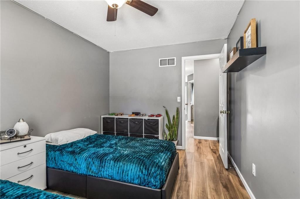 Photo 21 of 32 - 1101 NW 72nd Street, Kansas City, MO 64118