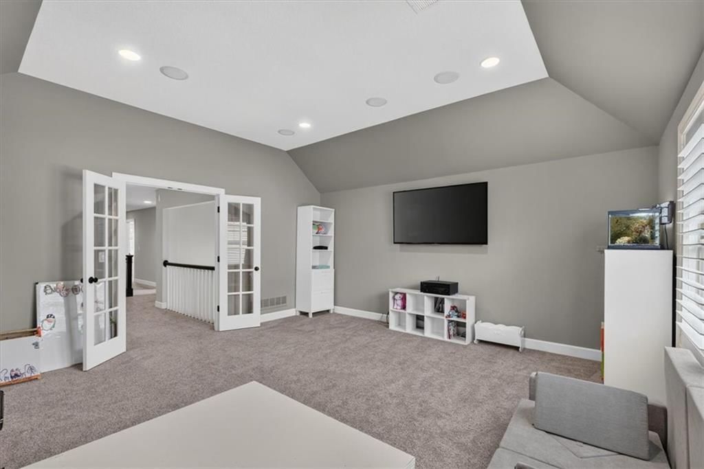 5008 W 141st Terrace — photo 33