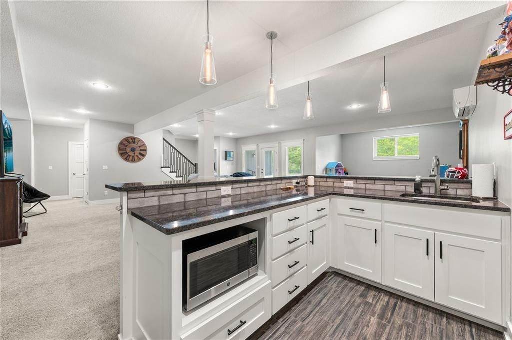 2104 Foxtail Drive — photo 13