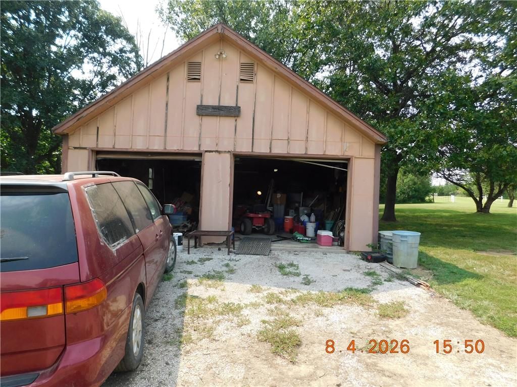 19715 S Hoover Road — photo 21