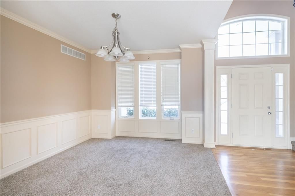 5701 NE Hidden Meadow Drive — photo 4