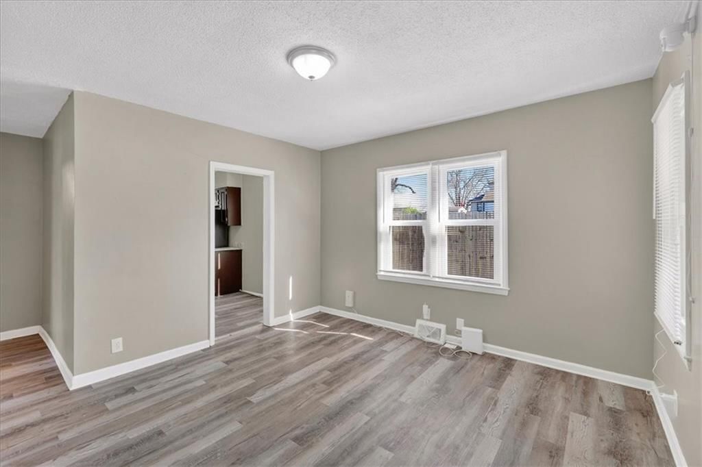 7205 Wabash Avenue — photo 11