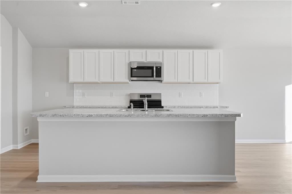 866 N Pear Street — photo 6