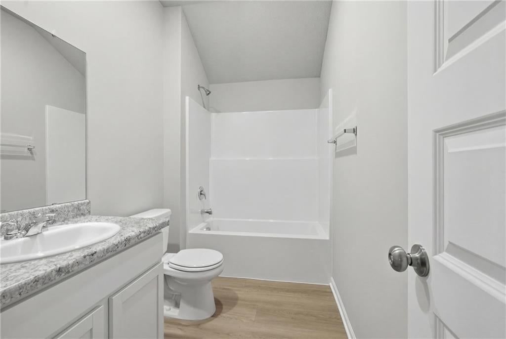 866 N Pear Street — photo 19