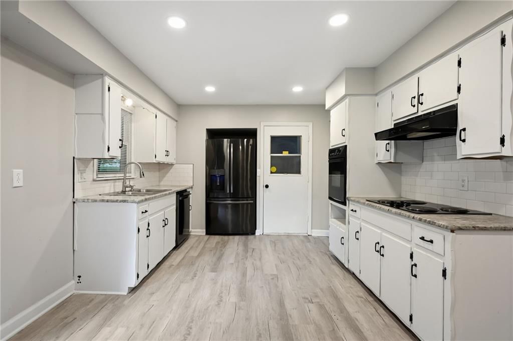 705 NE Darwin Street — photo 8