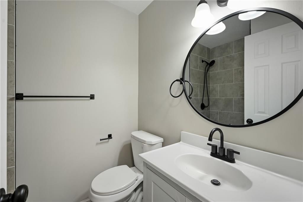 705 NE Darwin Street — photo 16