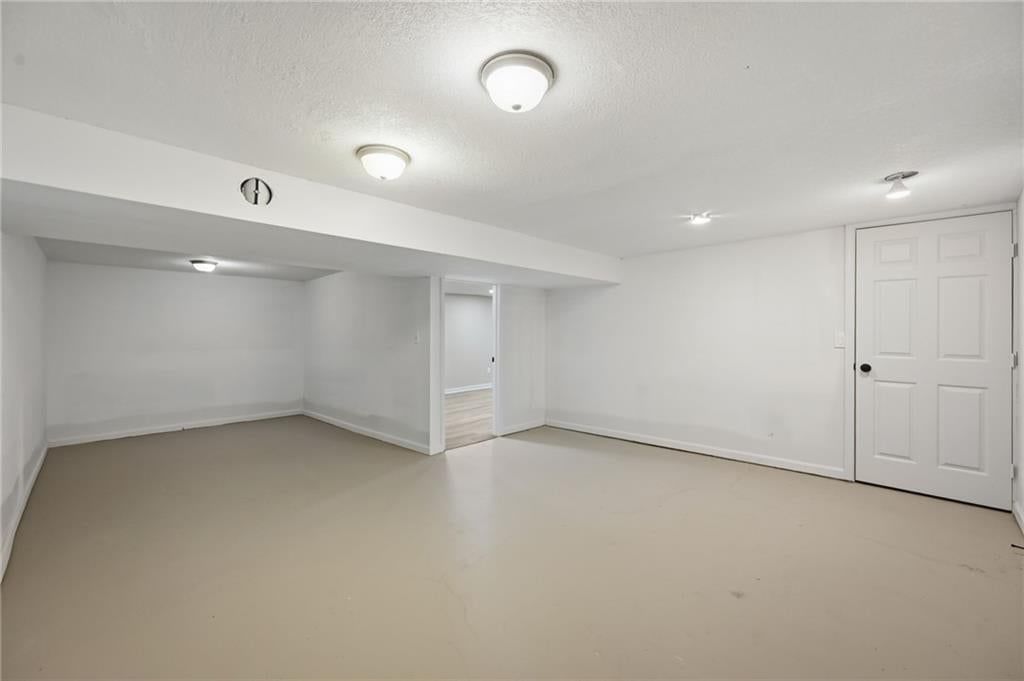 705 NE Darwin Street — photo 17