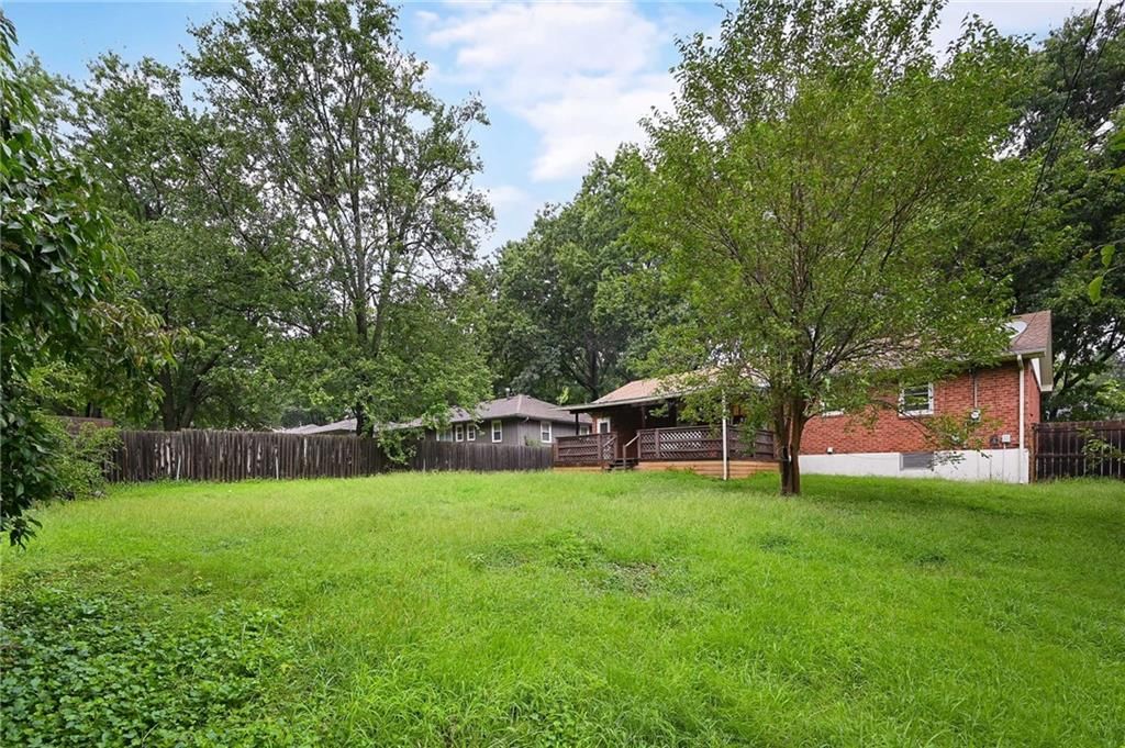 705 NE Darwin Street — photo 22