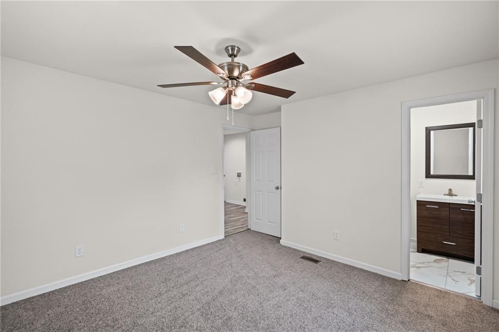 8428 Flora Avenue — photo 9