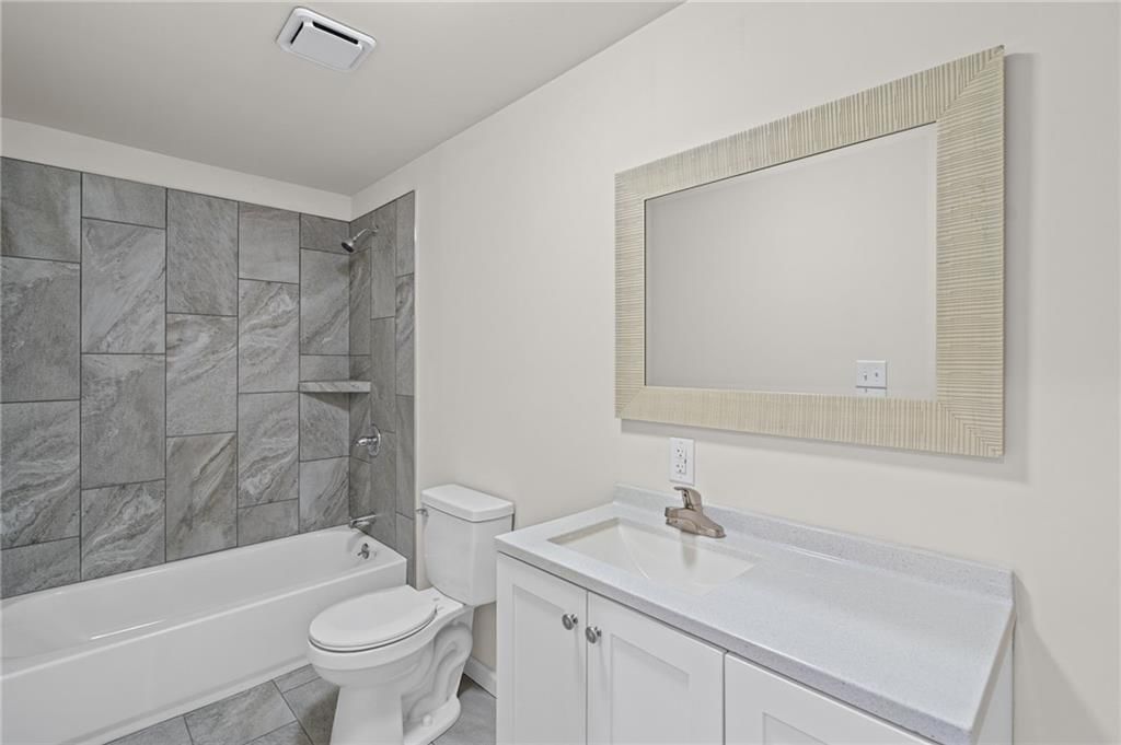 8428 Flora Avenue — photo 12