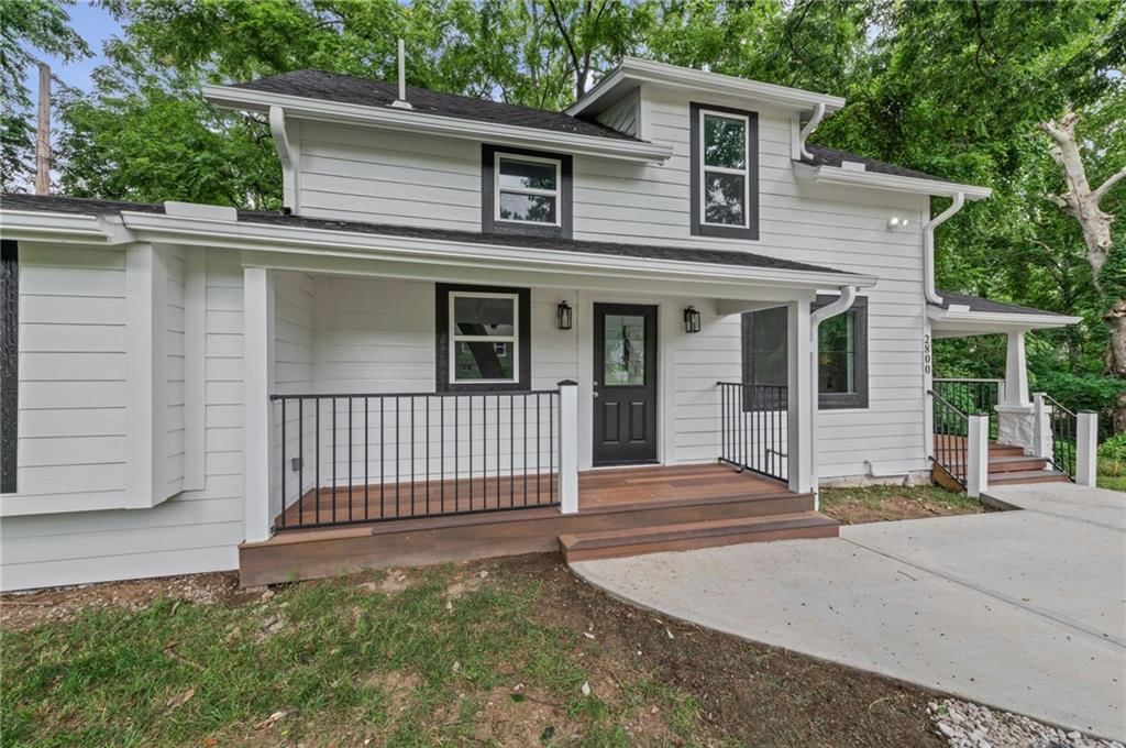 2800 Lafayette Avenue — photo 2