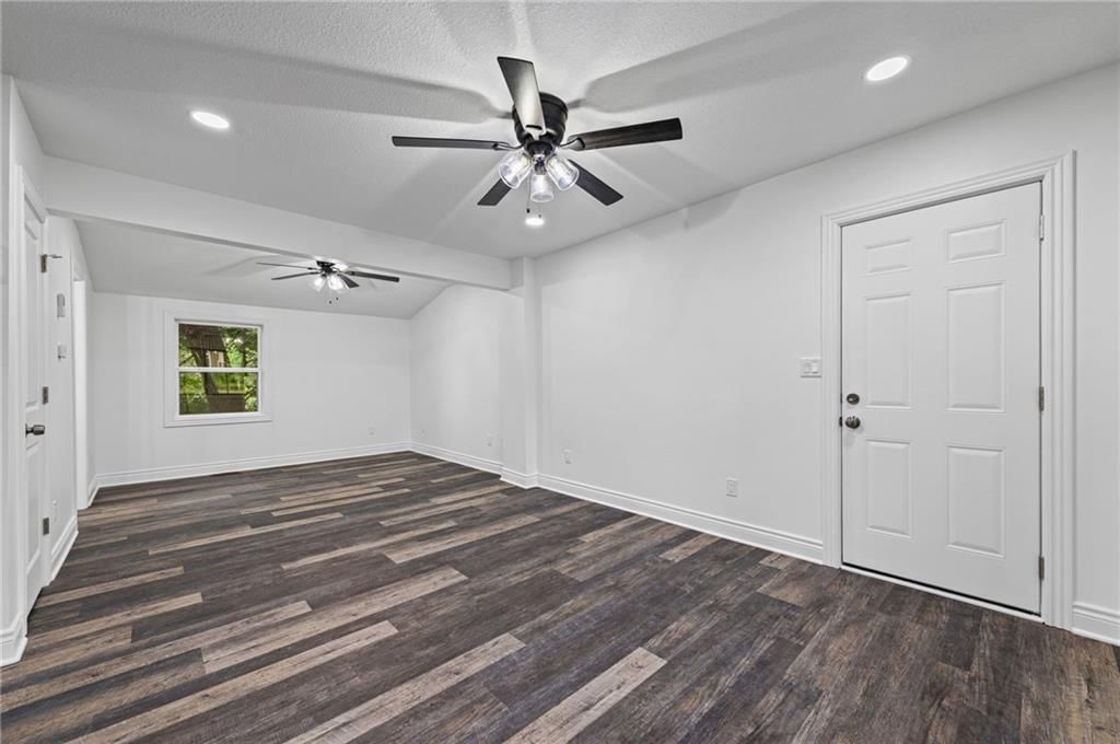 2800 Lafayette Avenue — photo 5
