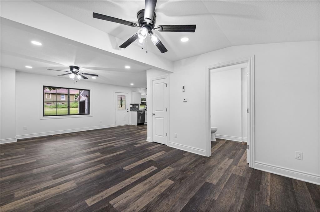 2800 Lafayette Avenue — photo 6