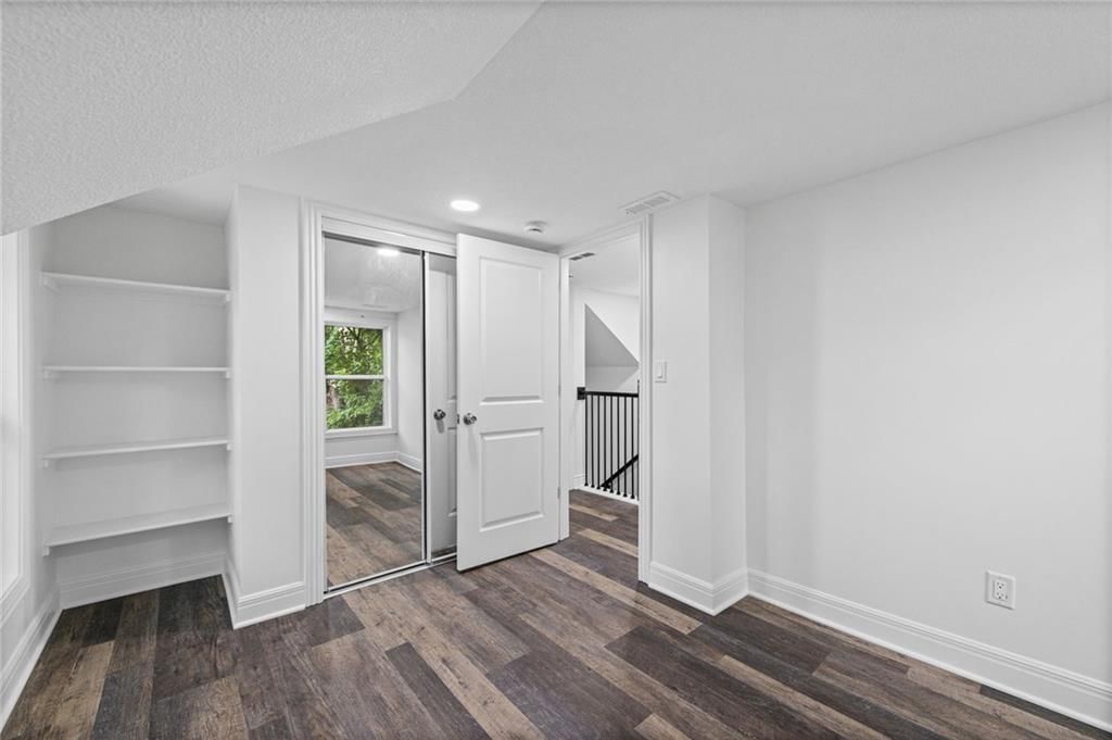2800 Lafayette Avenue — photo 30