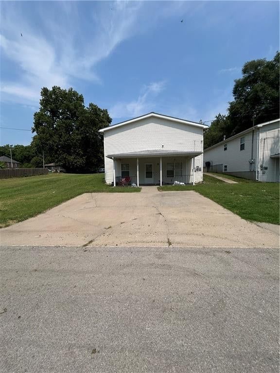 727 A & B Kiowa Street — photo 3