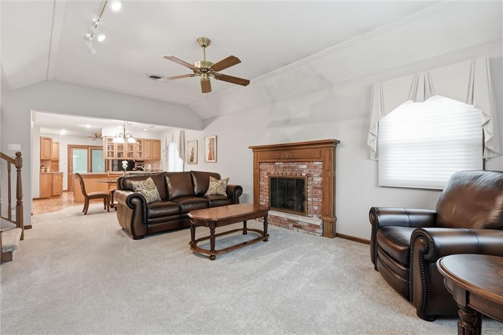 3411 Seminole Drive — photo 6