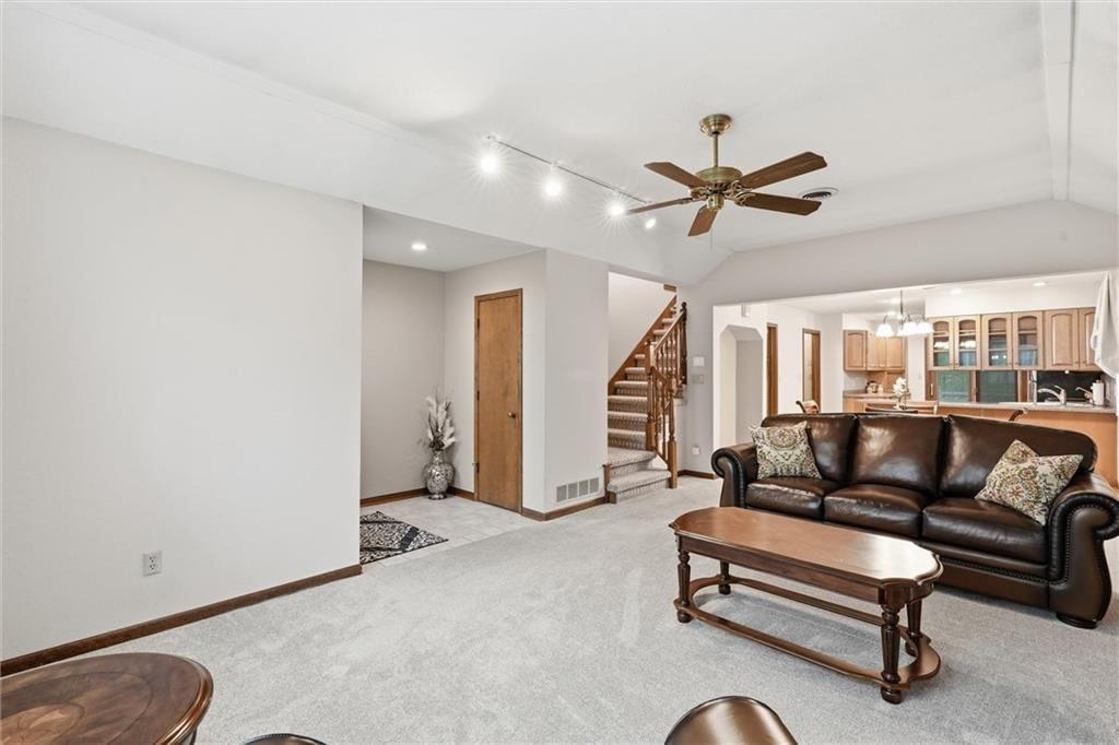 3411 Seminole Drive — photo 9