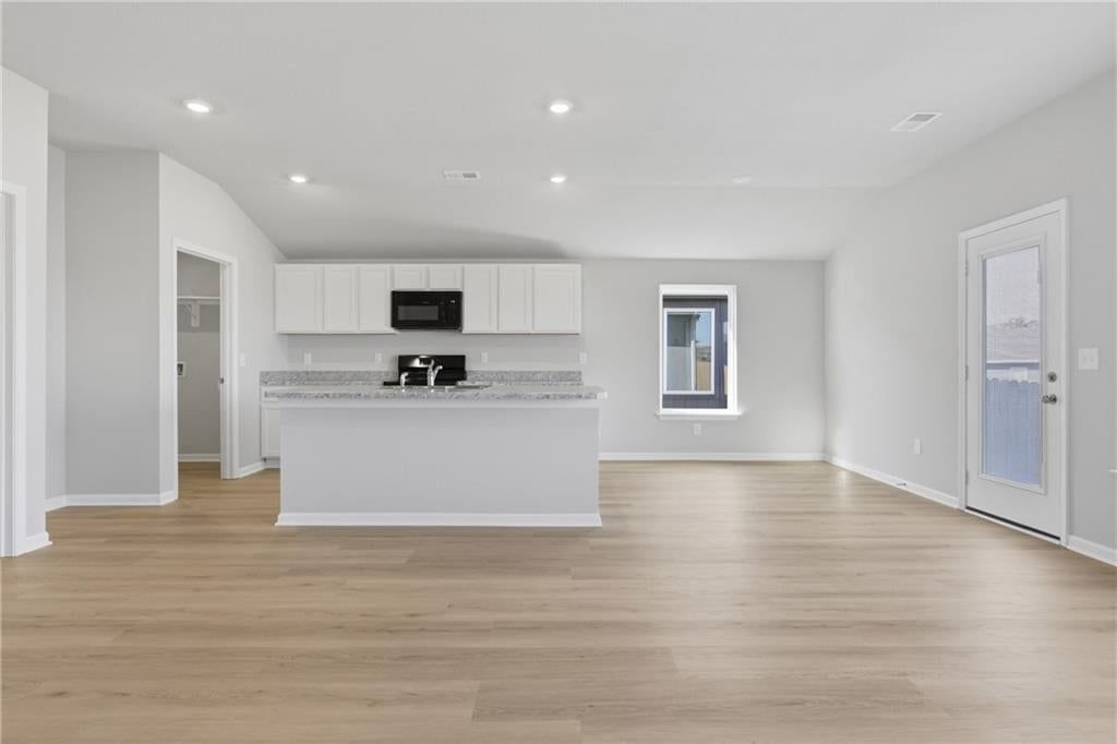 827 N Pear Street — photo 4