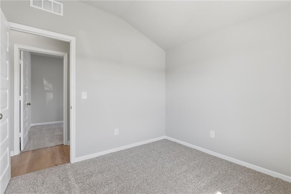 827 N Pear Street — photo 9