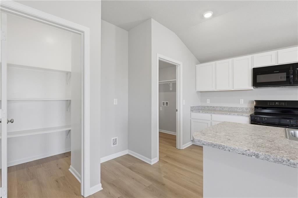 827 N Pear Street — photo 10
