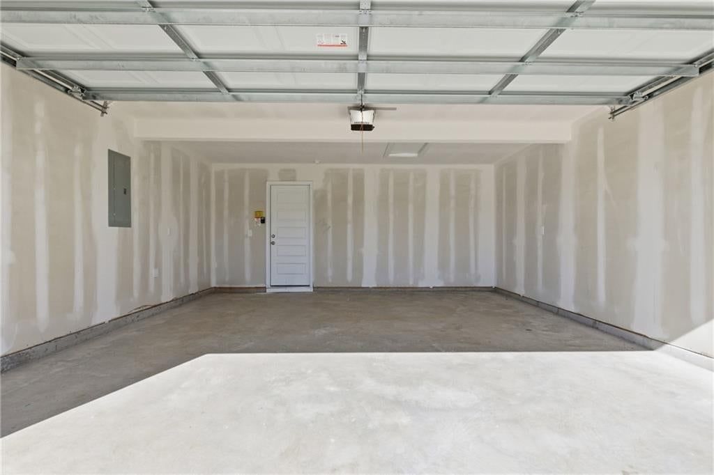 827 N Pear Street — photo 20