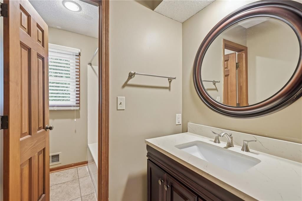 6001 W 68TH Street — photo 23