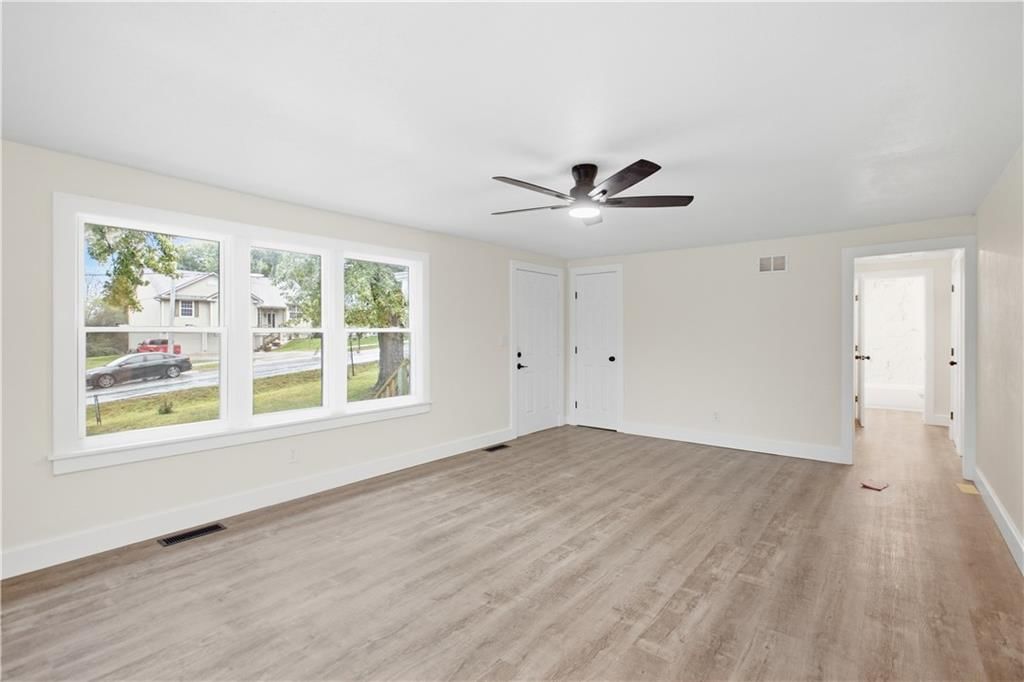 6300 HARRIS Street — photo 7