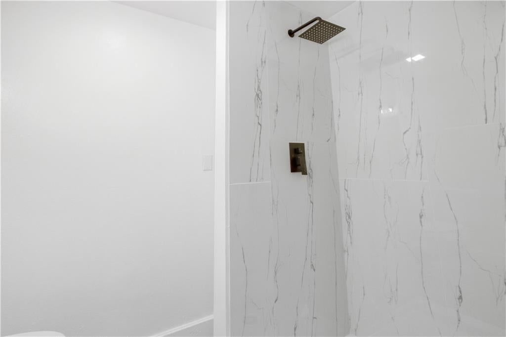6300 HARRIS Street — photo 22