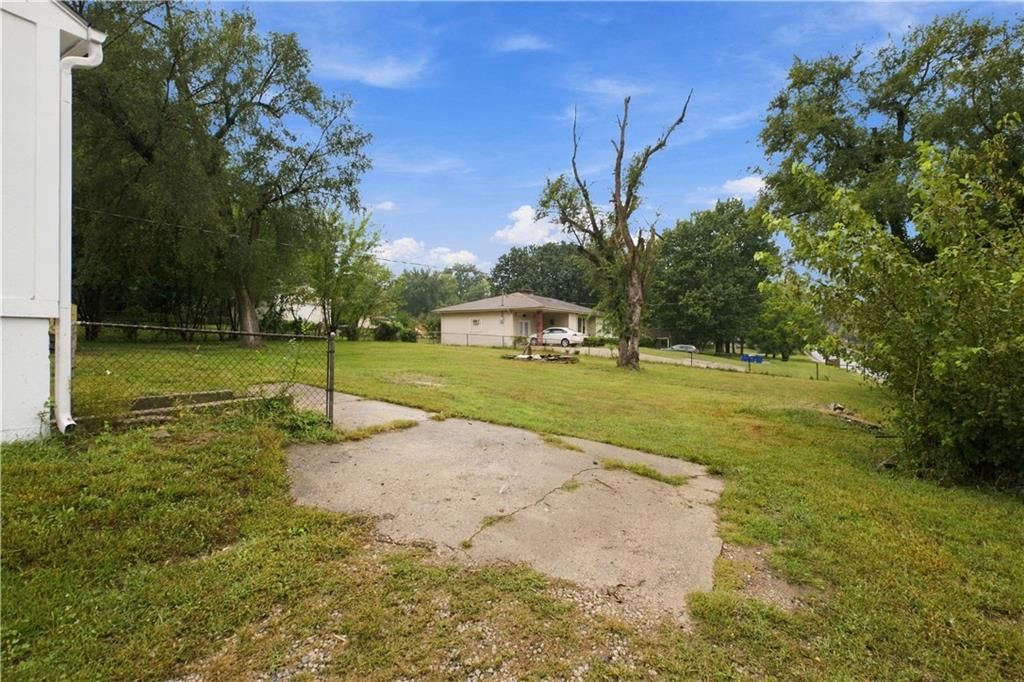 6300 HARRIS Street — photo 27