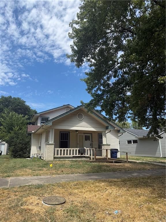1012 W 4th Street — photo 25