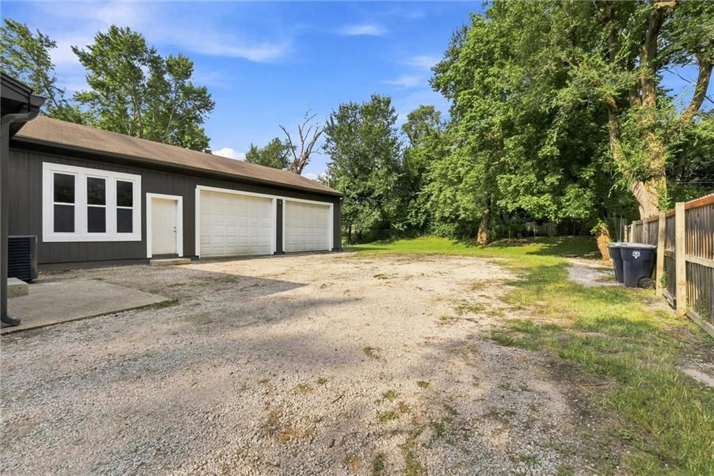 10518 Palmer Avenue — photo 26