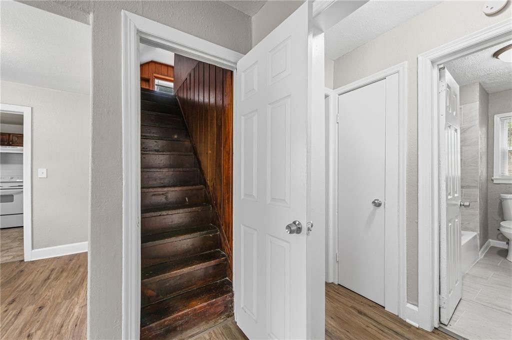 6715 Walrond Avenue — photo 18