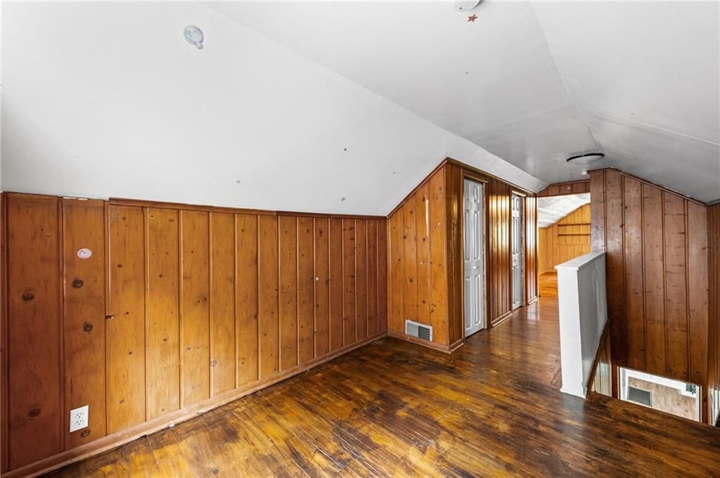 6715 Walrond Avenue — photo 19