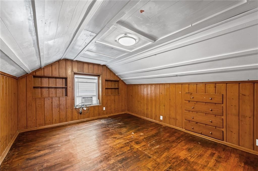 6715 Walrond Avenue — photo 21