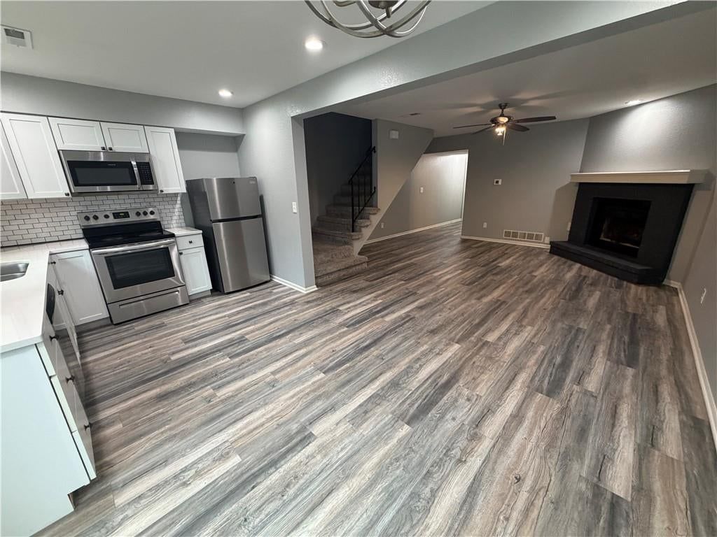 113 Greystone Drive NE — photo 4