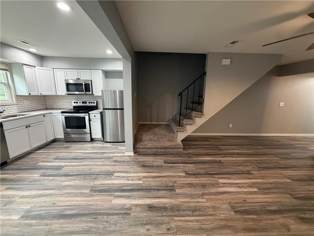 113 Greystone Drive NE — photo 10