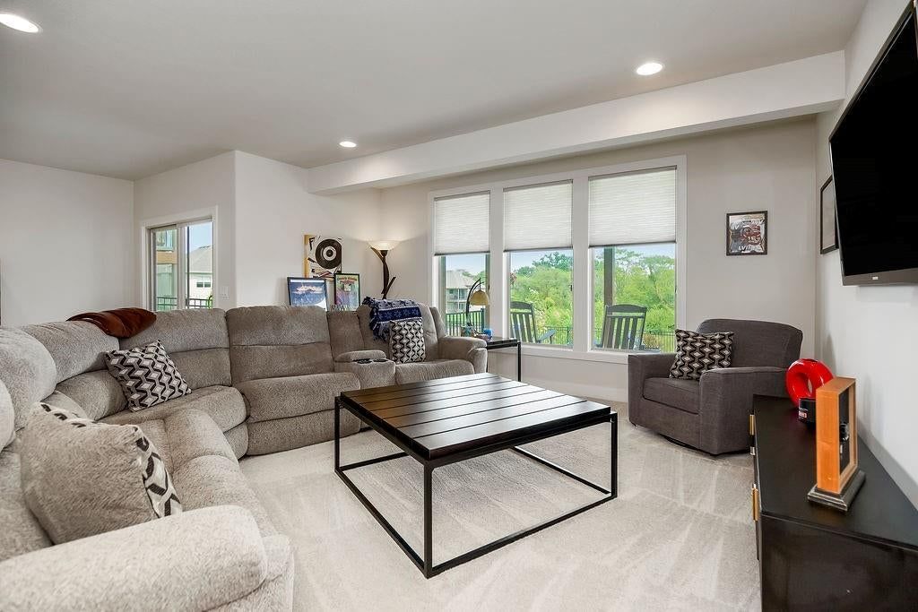 10705 N Bell Street — photo 26