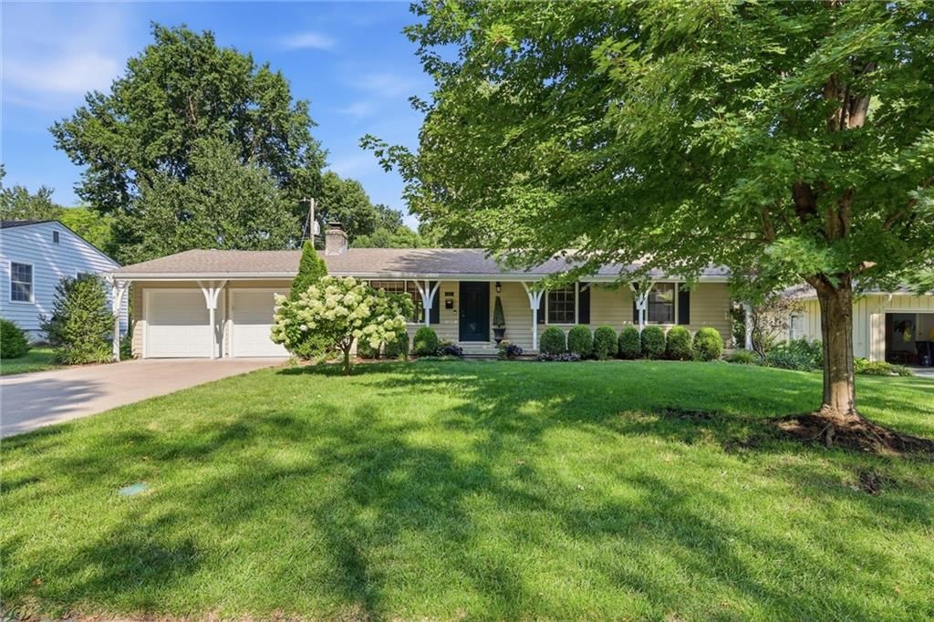 8705 Belleview Avenue — photo 2