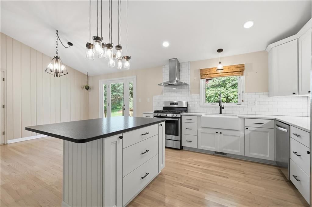 8705 Belleview Avenue — photo 7