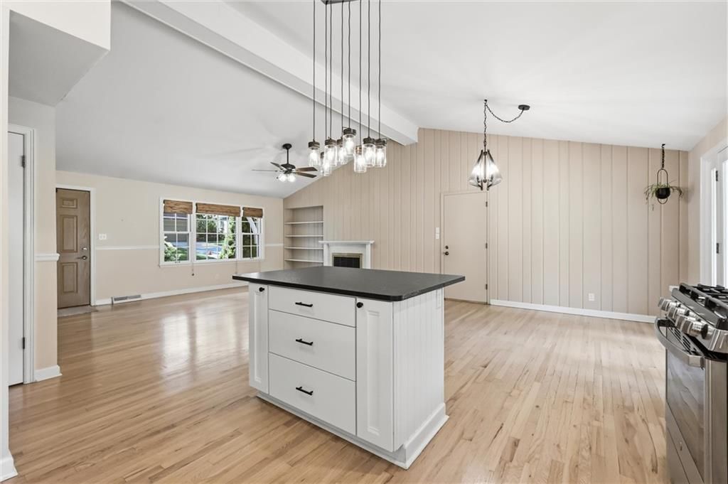 8705 Belleview Avenue — photo 10