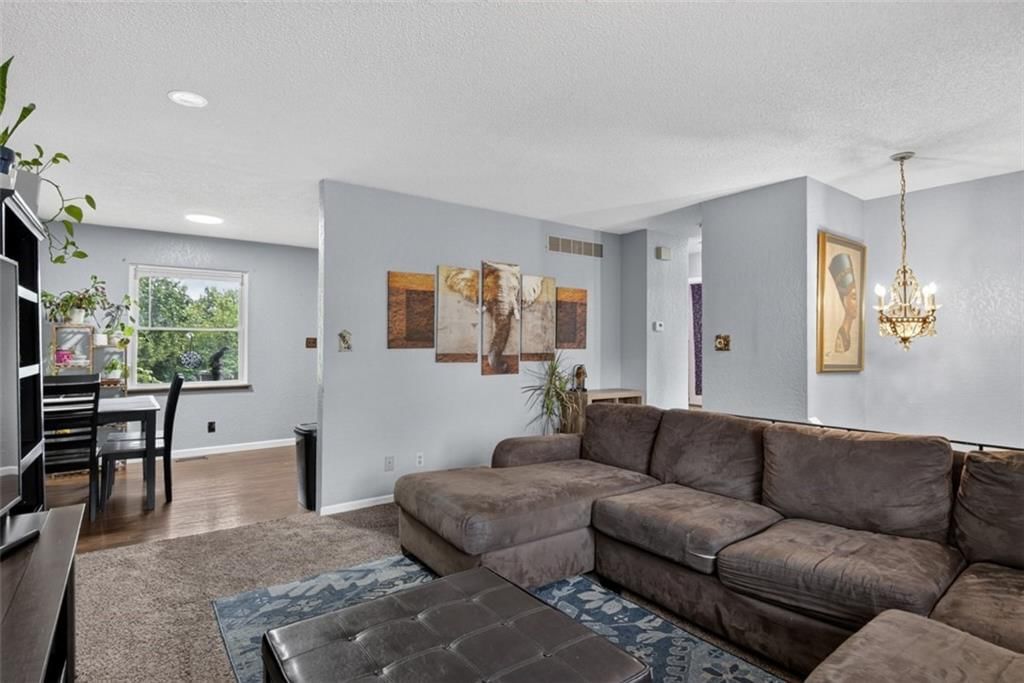 601 SE 23rd Street — photo 8